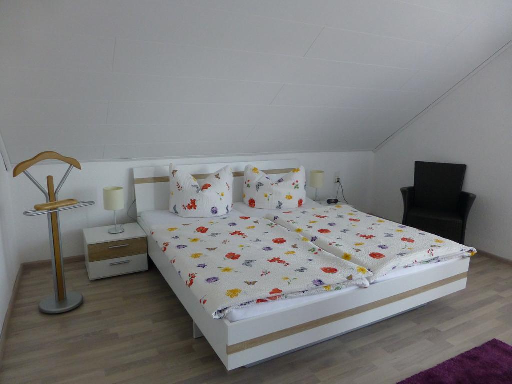 Ferienwohnung Irmgard Und Ferienwohnung Gerlinde Waldbrunn  Phòng bức ảnh